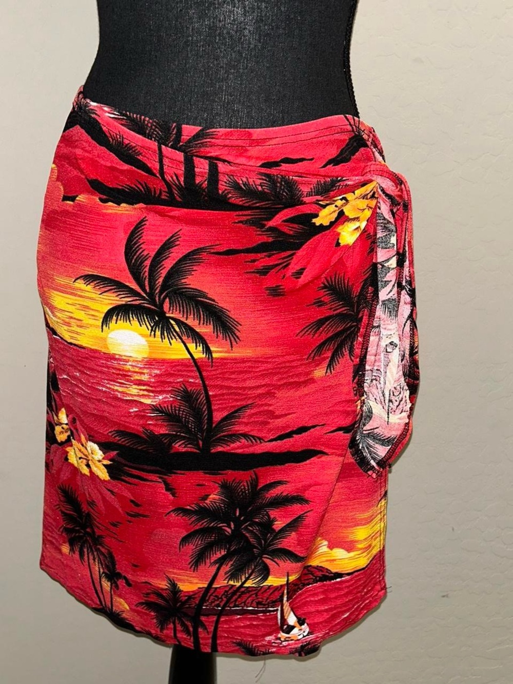 Women’s Red Tropical Pencil Skirt with Sunset Palm Print